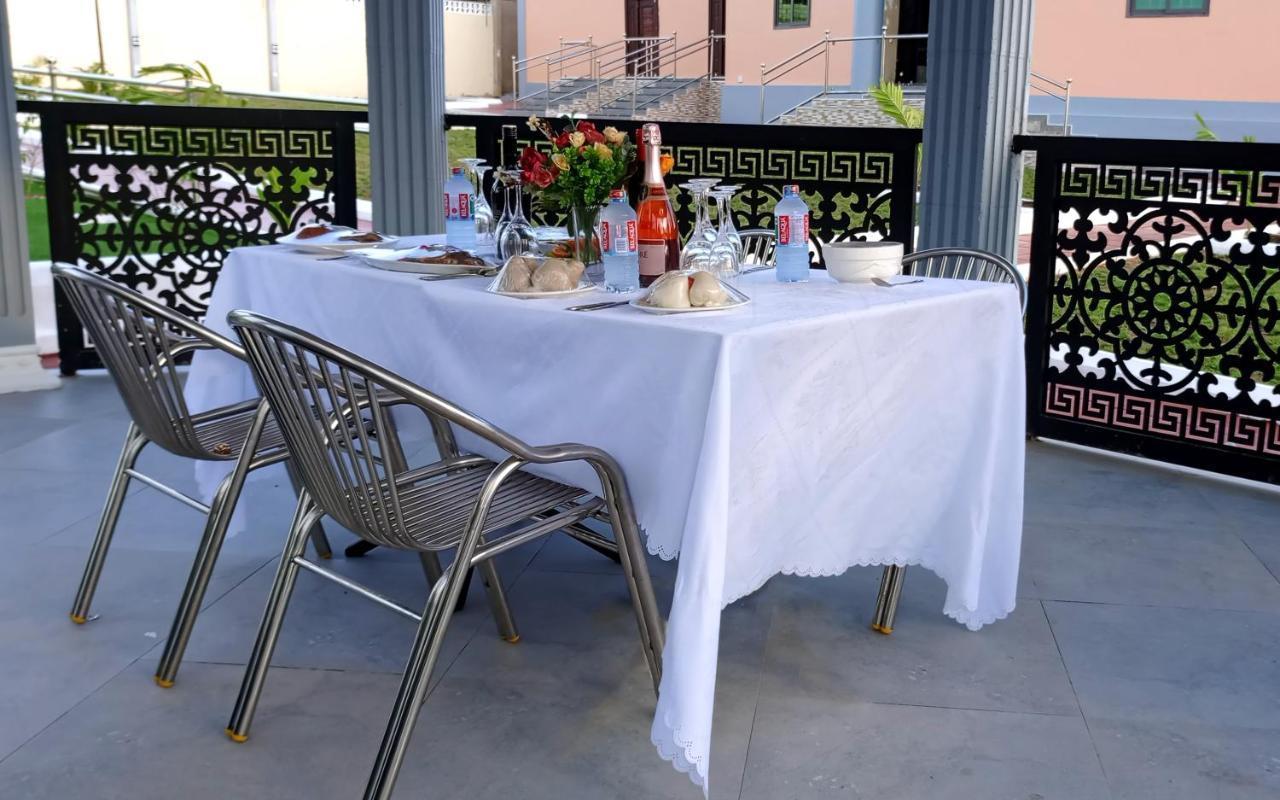 Bella Ella Hotel & Event Center Kasoa 외부 사진