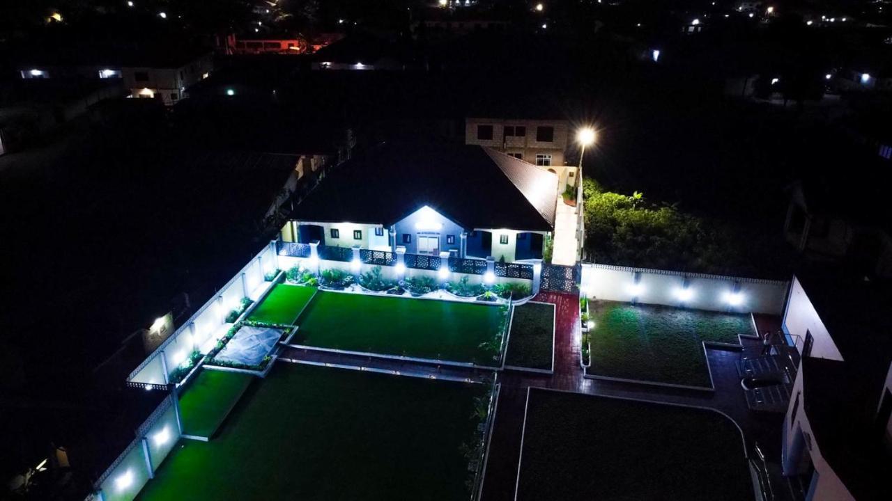 Bella Ella Hotel & Event Center Kasoa 외부 사진