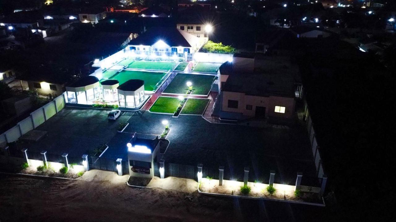 Bella Ella Hotel & Event Center Kasoa 외부 사진